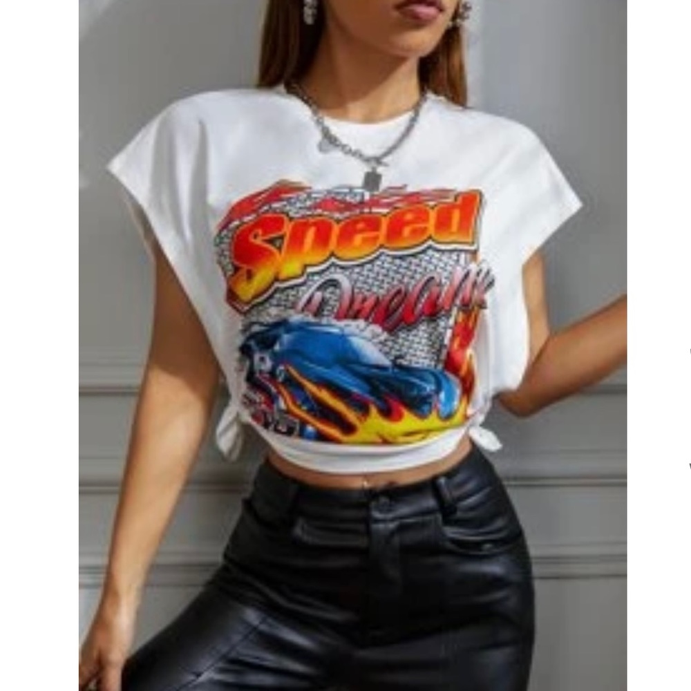 Tie graphic tee